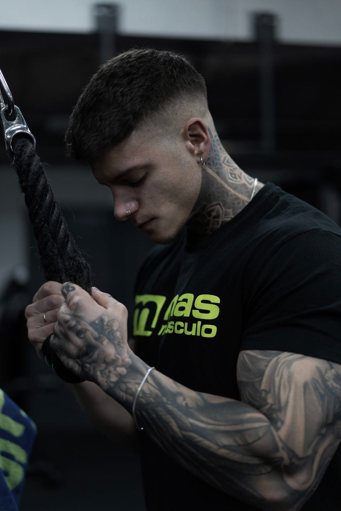 ¿Cómo calentar tus bíceps antes de entrenar?